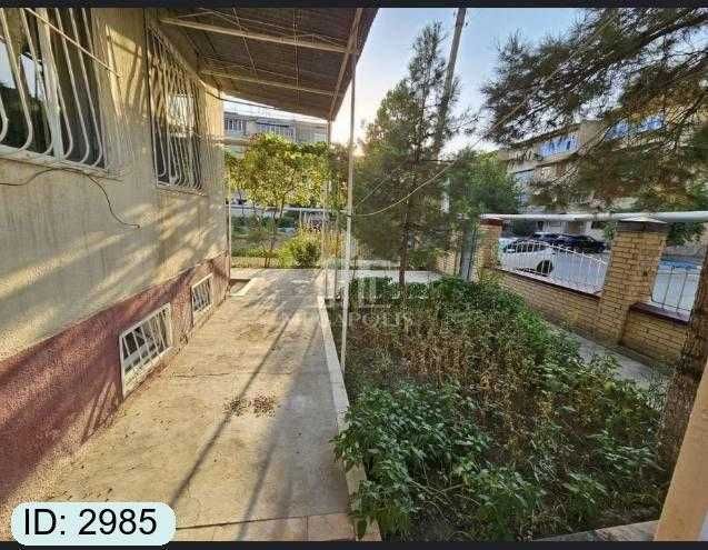 SOTILADI №2985 5-mikrorayon jomiy tarafda 3xonalik uy