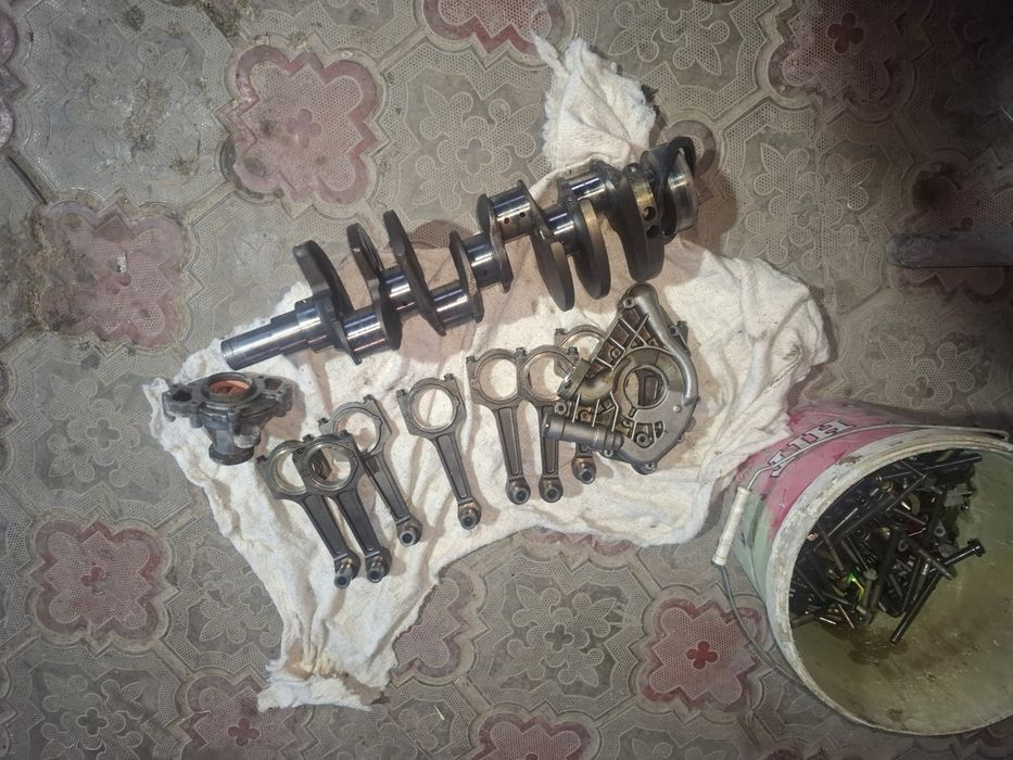 Срочно продам коленбал