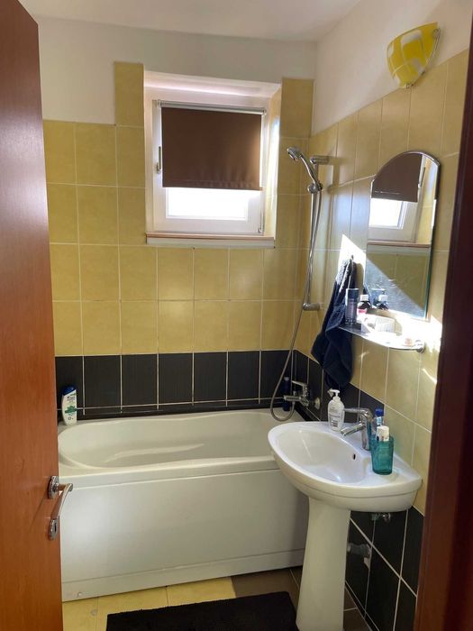 Inchiriez apartament cu 2 camere, zona Teatru