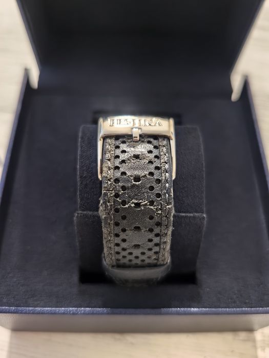 Часовник Festina