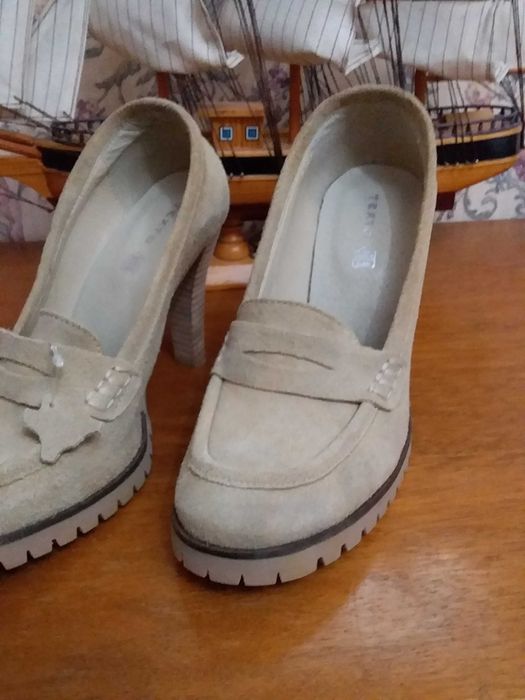 Испанские туфли на 39-40 р. Новые.