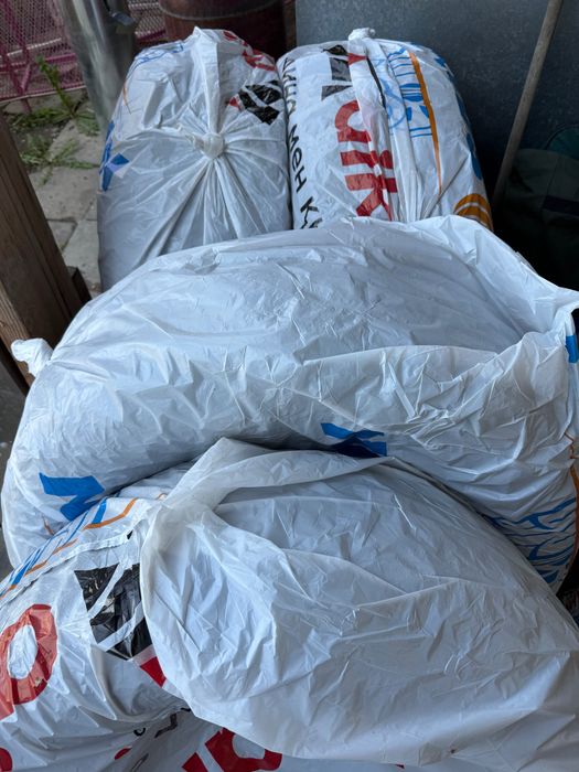 Шины продам б/у на Лео