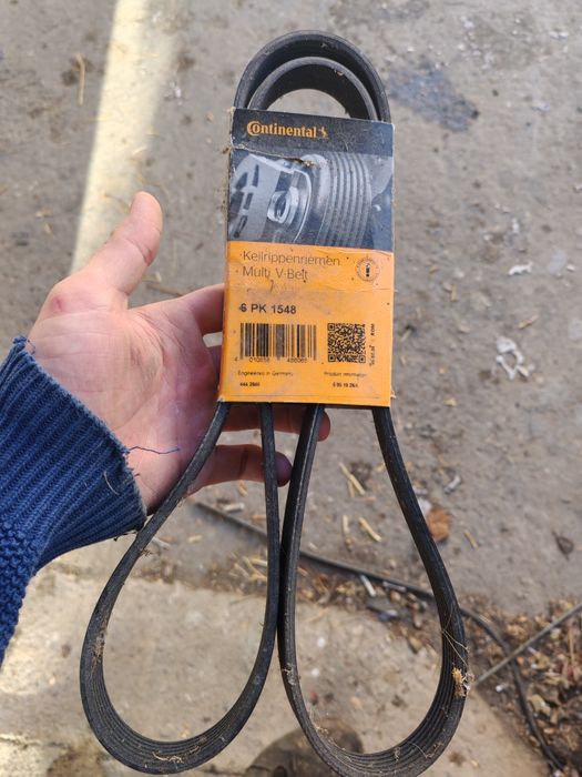 Vând kit ambreiaj și role întinzătoare, burduf planetara și curea acce