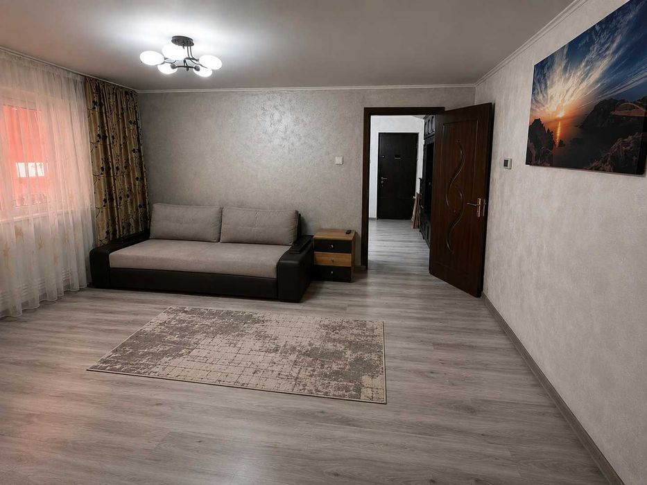 Regim Hotelier – Apartament / Garsonieră la PARTER, în Centru