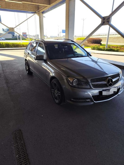 Лек автомобил mercedes w204