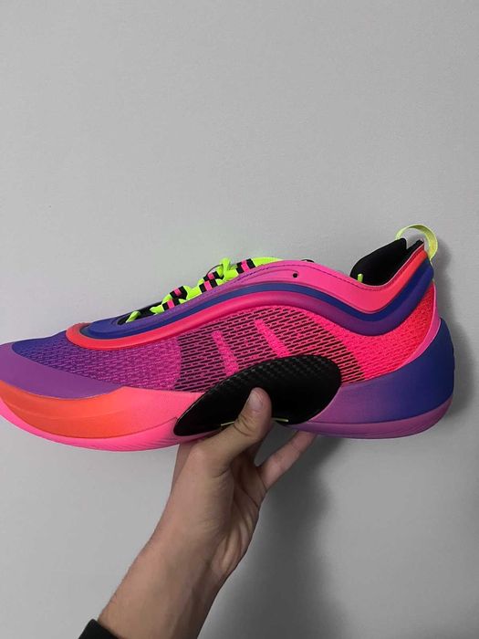 Маратонки Adidas DON ISSUE 6