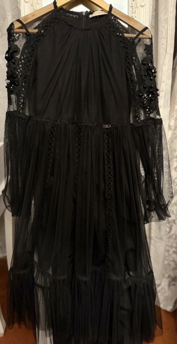 Rochie neagra din dantela deosebita