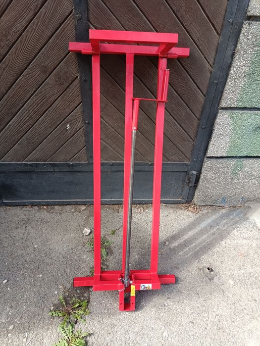 Крик за тракторна косачка