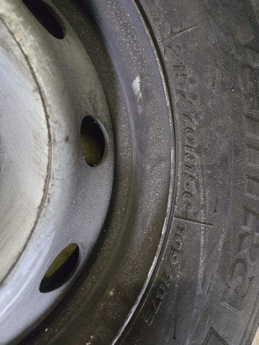 Продавам джанти с гуми