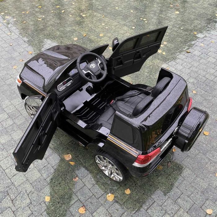 Акумулаторен джип TOYOTA LAND CRUISER ,12V батерия, C  MP3