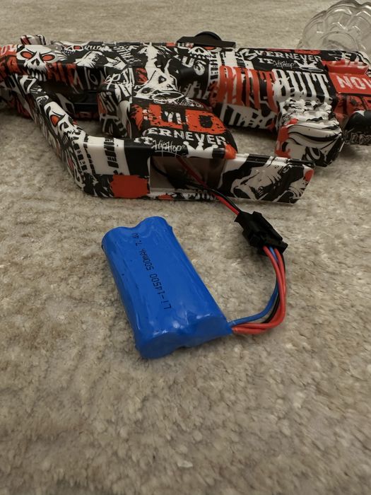 Автомат игрушечный на арбизах