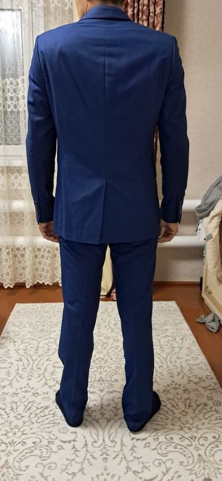 Продам костюм мужской