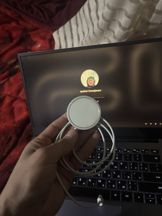 Magsafe зарядник янги