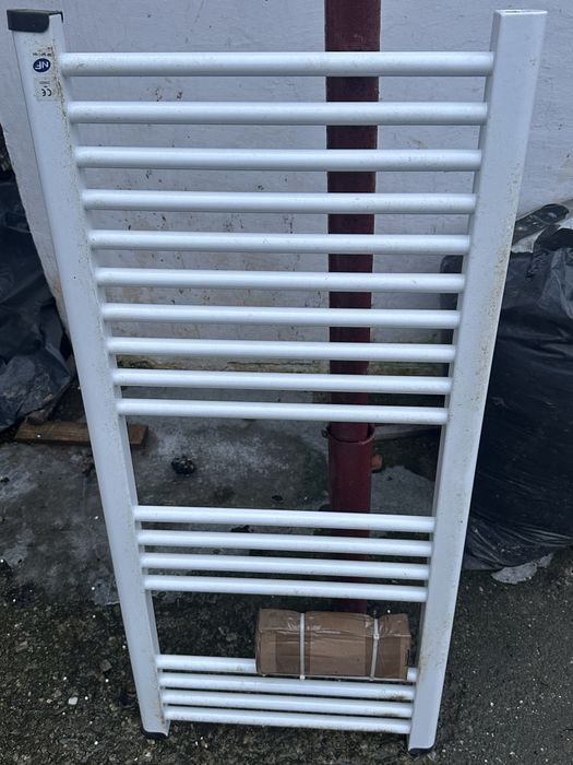 Calorifer tip scara nou nout