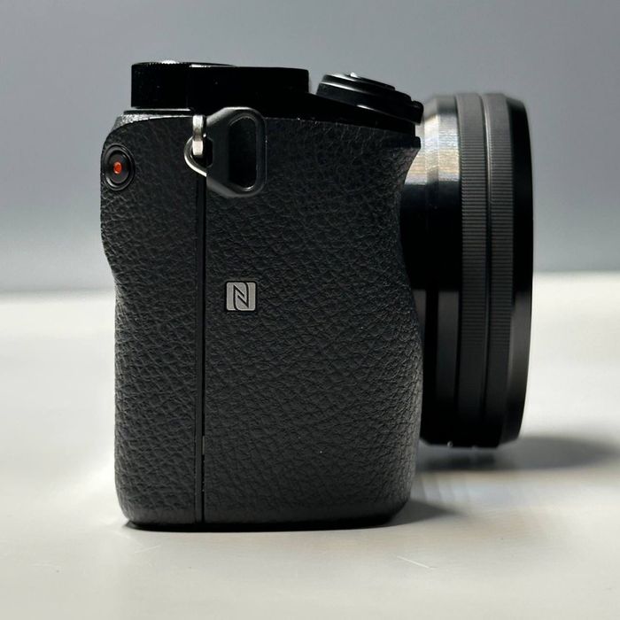 Продам Sony a 6000