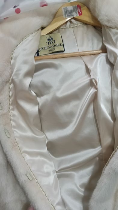 Продам шубу норковую