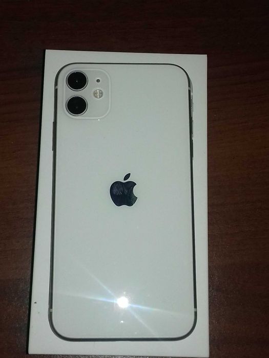 iPhone 11 White 64 Gb