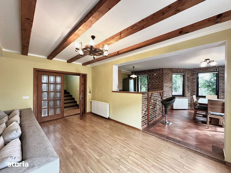 Casă de închiriat - 5 camere | 190 mp utili|Curte 500 mp|Saună|Stupini