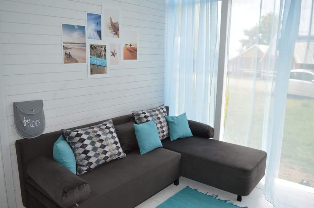 Каравана  с веранда  под наем