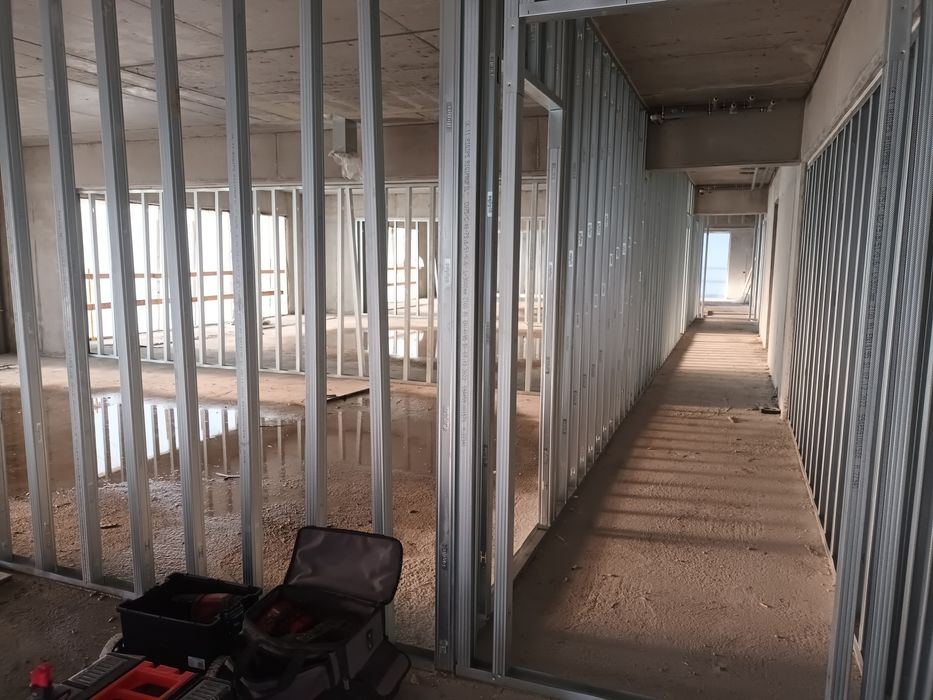 Tencuieli mecanizate, zugraveli, finisaje, termosisteme