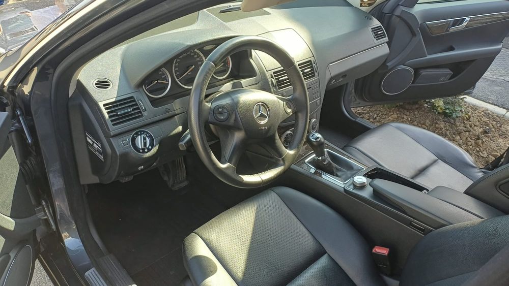 Vand Mercedes Benz Clasa C