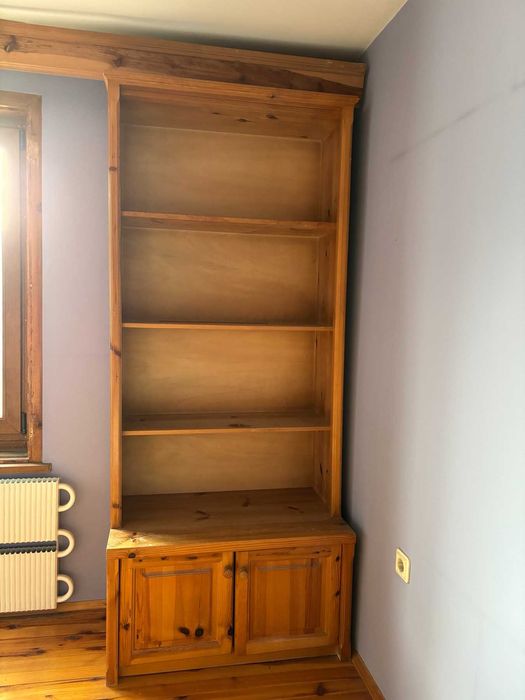 Мебели от масивно дърво