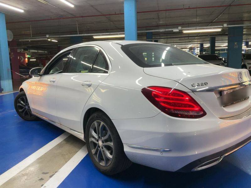 Mercedes-Benz C-Klasse C 220 d BlueTEC Avantgarde 2015