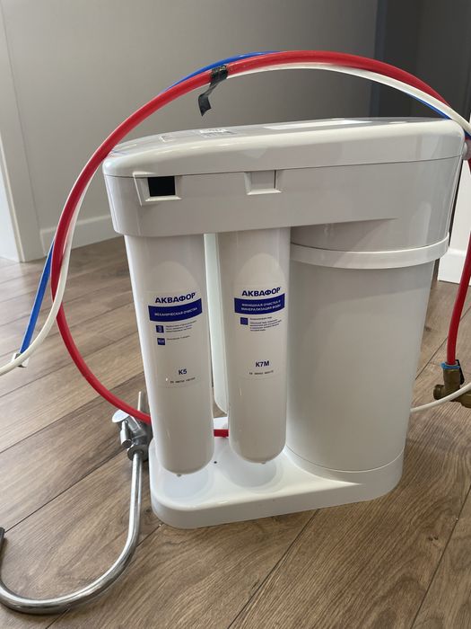 Продам фильтр для очистки воды Аквафор .