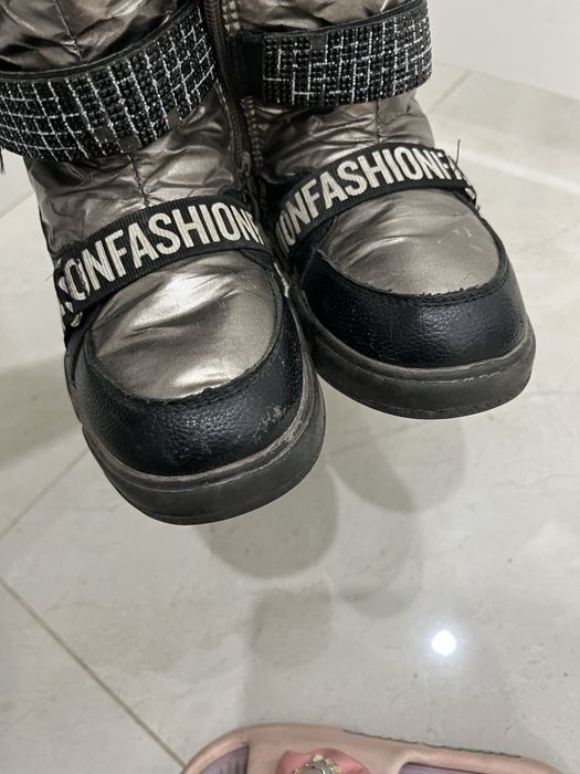 Ботинки зимние на девочку и одежда