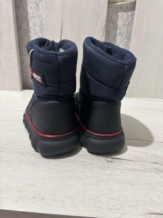 Кішкентай бүлдіршінге арналған етік өте төмен баға