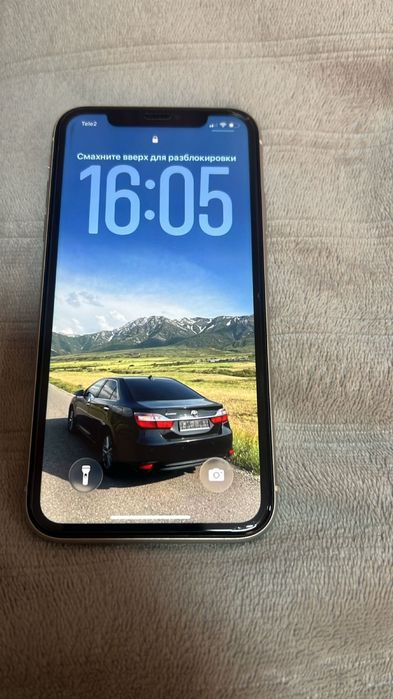 Продам Айфон 11 срочно