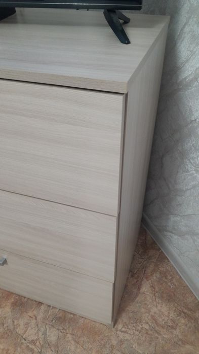 Продам вместительный  комод