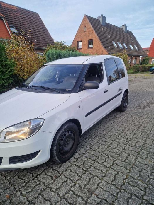 SKODA Roomster 2011 1.6TDi 90 CP E5 AC, recent adusa Germania