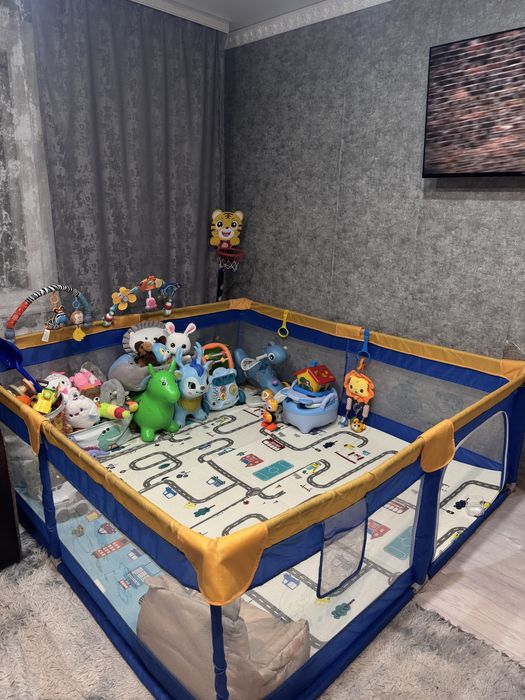 Продам детский игровой манеж