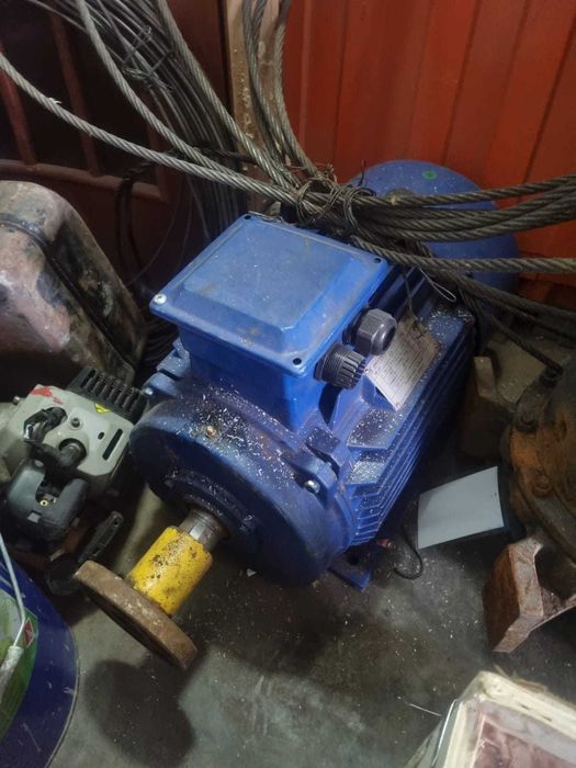 Продам двигатель