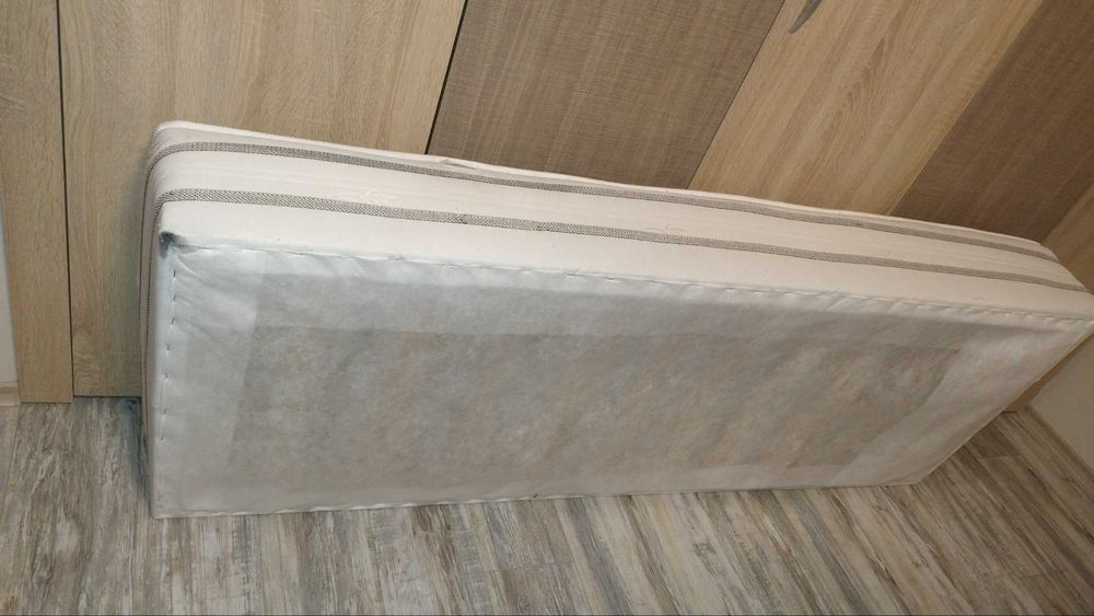 Нов неизползван еднолицев матрак