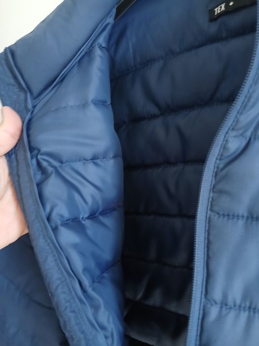 Geaca barbati model TEX marimea 48-50 sau L ca noua
Dimensiuni
-