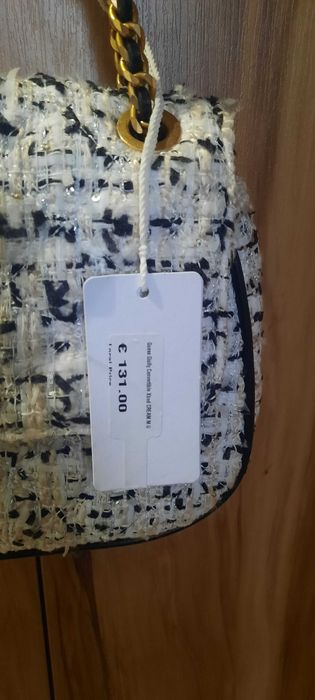 Оригинална чанта Guess
