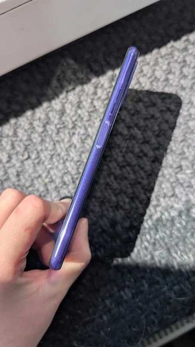 Telefon  Huawei Nova 5T 128gb + 6gb ram și 2 huse cadou