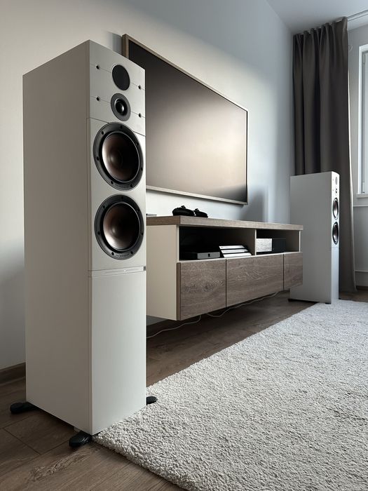 Dali Callisto 6C cu Dali Sound Hub Compact