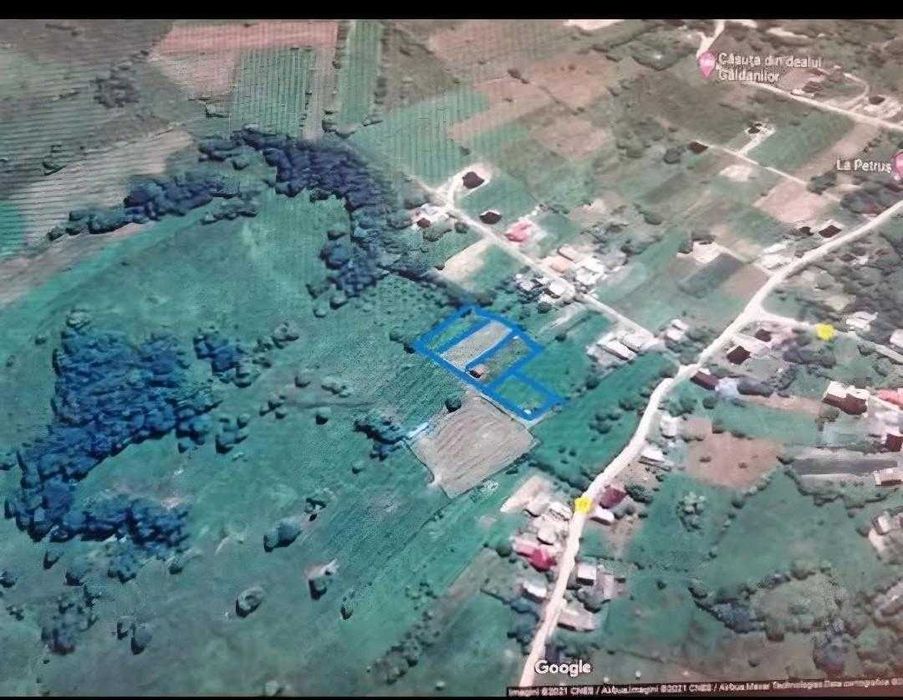 Cabanuta Cacica - intravilan- cu 10 ari teren