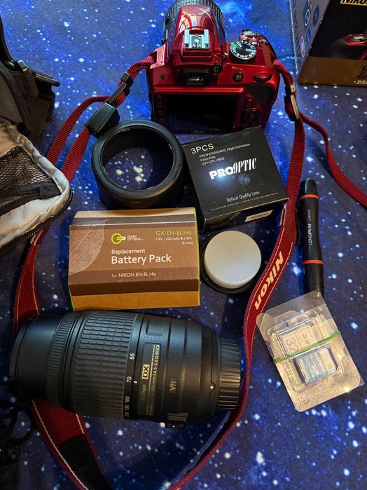 МЕГА КОМПЛЕКТ: Професионален Фотоапарат Nikon D3300 с обектив Nikkor 18-55 + Допълнителен обектив Nikkor 55-300 + Статив Hama 4162 + всички аксесоари!