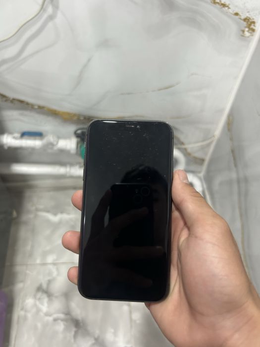 Айфон 11 сатылады