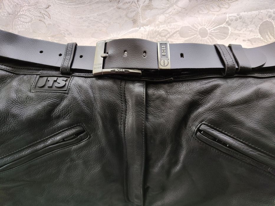 Vand pantaloni din piele, firma JBS !.