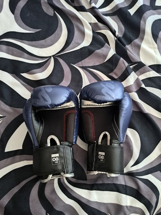 Manusi de box sau kikbox