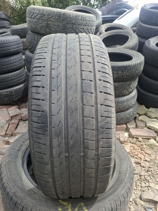 Vand 2 anvelope 235 55 18 pireli de vara bune