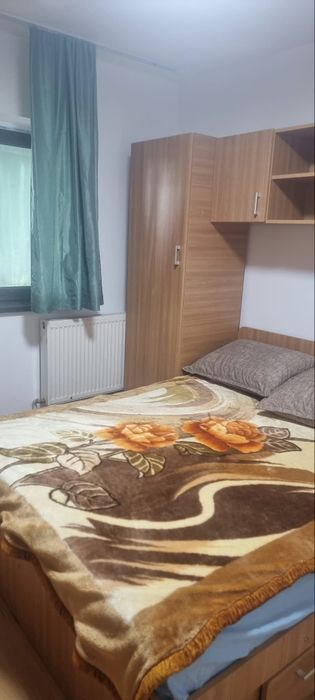 Apartament 3 camere de inchiriat pe termen lung