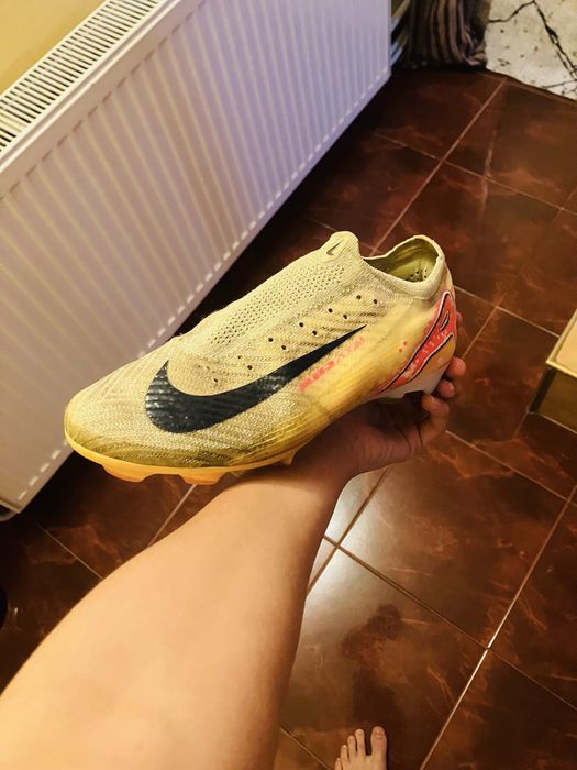 Nike mercurial.