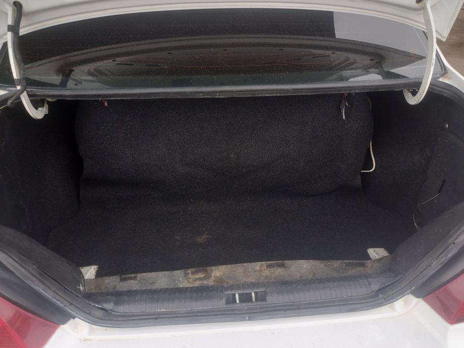 Nexia 2 srochni sotiladi