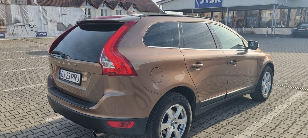 Vând Volvo xc60 fabricație 2011